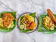 Zulina Nasi Kandar Daun Pisang Asli Utara food