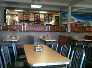 Long John Silver's A&w inside