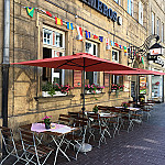 Cafe Cador outside