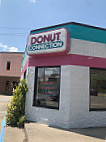 Donut Connection outside