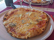 La Bonn' Pizza food