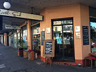 South End Cafe outside
