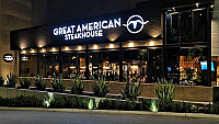 Great American Steakhouse Chihuahua outside