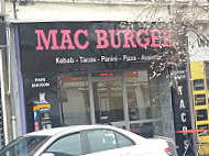 Mac Burger outside