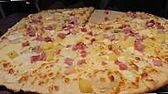 Fabbrica Pizza food
