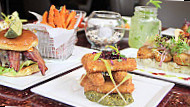 Battery Wharf Grille food