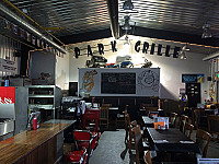 Park Grille Diner & Bar inside
