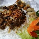 La Perle De Saigon food