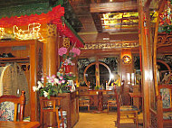 China Restaurant Evergreen inside