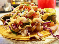 Calle 75 Street Tacos food