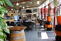 Le Damier Restaurant inside