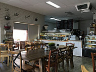 Annies Cafe inside
