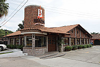 Ronda Brazza Grill & Churrascaria outside