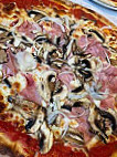 Pizzeria Vistamare food