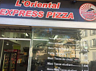 L'oriental Express Pizza outside