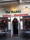 Taj Mahal inside