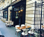 Paris XVII food