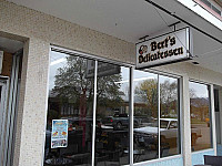 Bert's Delicatessen outside