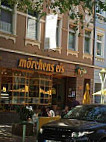 Mörchen`s Eis outside