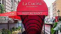 La Cucina Permanently Closed inside