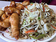 Hing's Chinese Food food