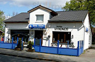 Taverna Mykonos outside