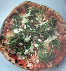 Pizzeria Amichi food