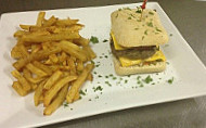 Le Bistrot Des Coquets food