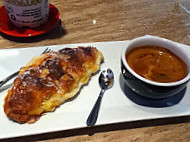 Le Moussonneur Cafe & The Lounge food