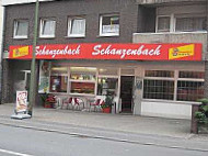 Schanzenbach Snack outside