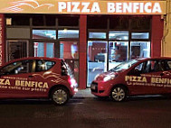 Pizza Benfica outside