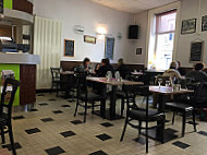 Cafe Restaurant de la Mairie food