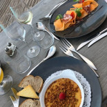 Qualys Hôtel Du Golf De L'ailette food