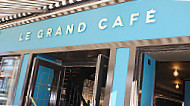 Le Grand Café inside