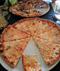 Regina Pizza E Birra food