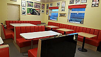 The Pit Stop Diner Stockton inside