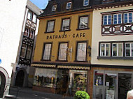 Rathaus Café outside