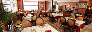 Hotel Restaurant Les Ambassadeurs food