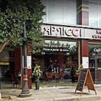 Capricci Alger À l'intérieur