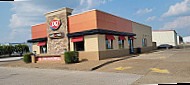 Dairy Queen Grill Chill outside