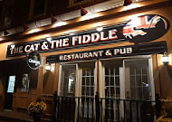 The Cat & The Fiddle Lindsay inside
