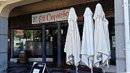 Bar Restaurante El Capricho outside