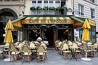 Cafe de L'Epoque inside