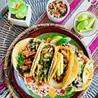 Cruzteca Mexican Kitchen food