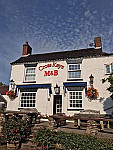 The Cross Keys outside