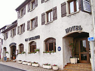 Hotel Restaurant la Lorraine outside