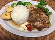 Dang's Thai Cuisine food