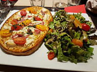 Pizza Ouest food