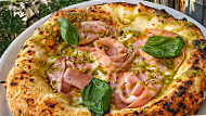 Pizzeria Vincenzo Capuano food