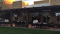 Meritage an Urban Tavern at the JW Marriott Desert Ridge Resort & Spa inside